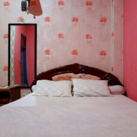 Hotel Rosichan Bau Bau Mitra Reddoorz Baubau Exterior foto