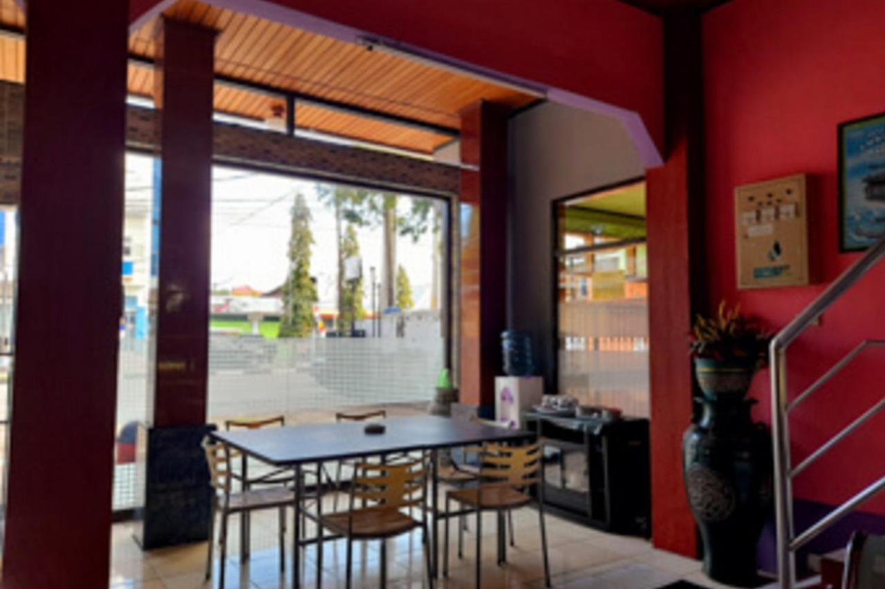 Hotel Rosichan Bau Bau Mitra Reddoorz Baubau Exterior foto