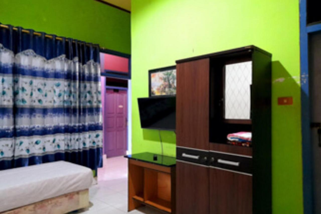 Hotel Rosichan Bau Bau Mitra Reddoorz Baubau Exterior foto