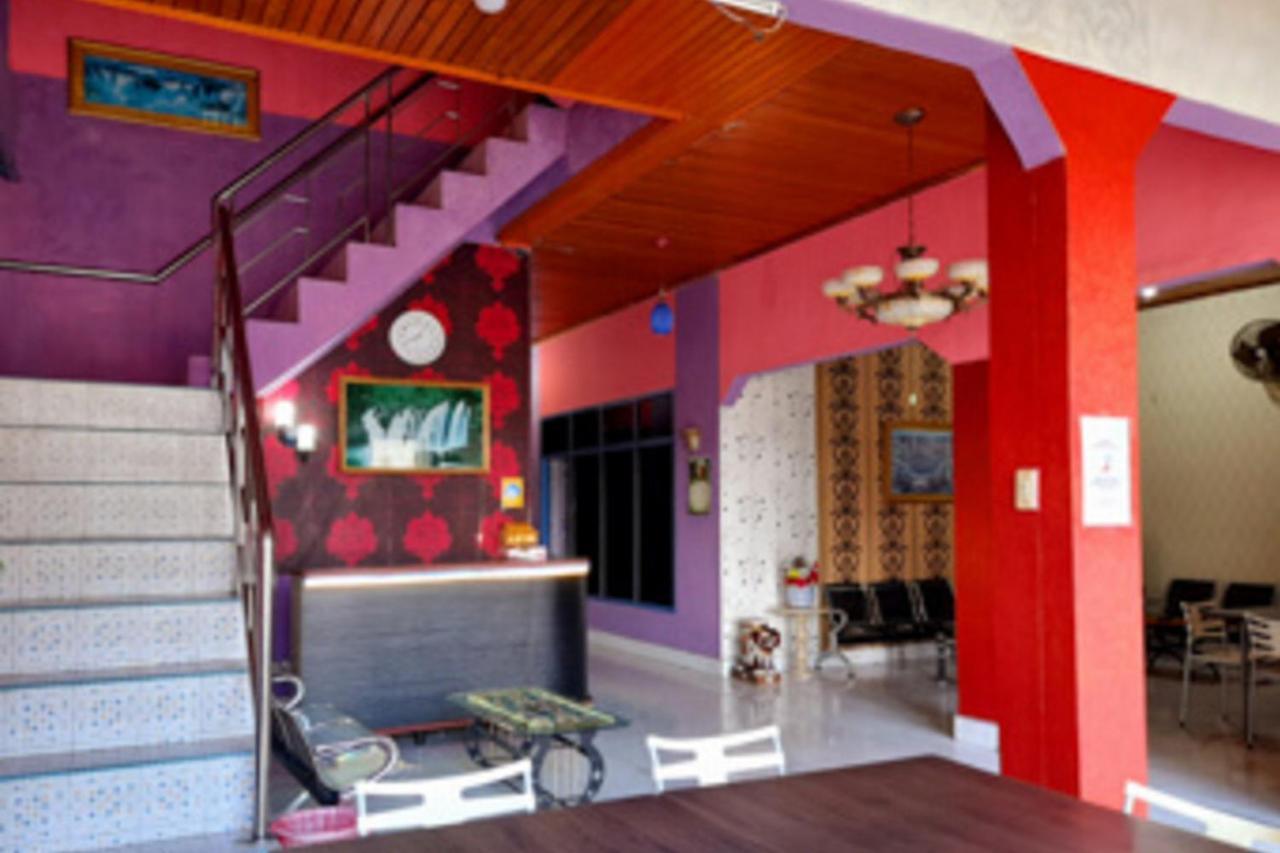 Hotel Rosichan Bau Bau Mitra Reddoorz Baubau Exterior foto