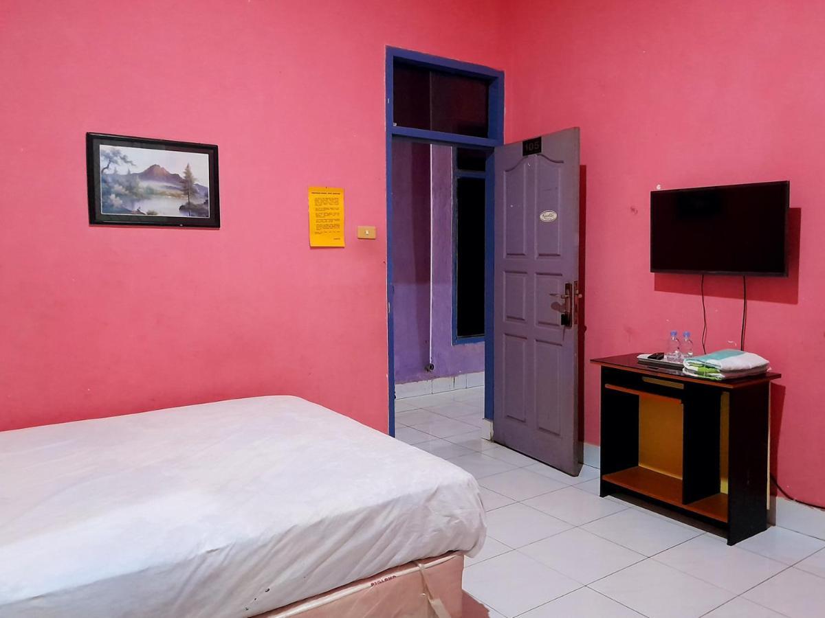 Hotel Rosichan Bau Bau Mitra Reddoorz Baubau Exterior foto