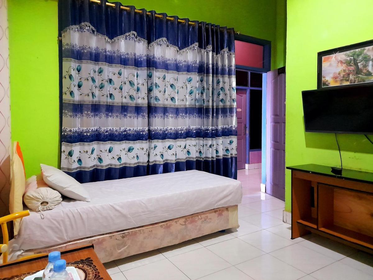 Hotel Rosichan Bau Bau Mitra Reddoorz Baubau Exterior foto